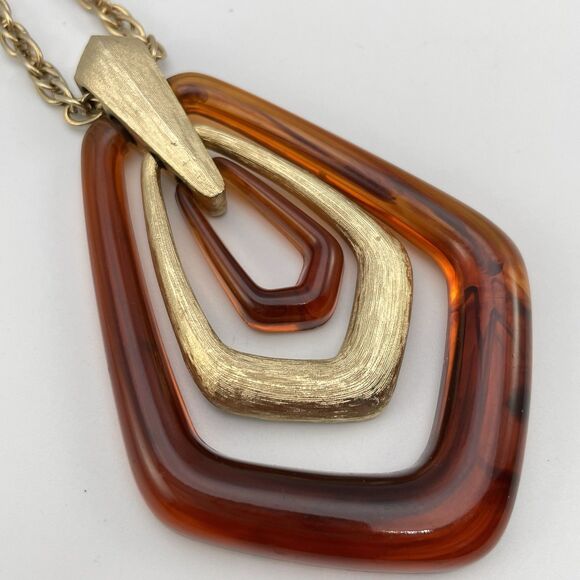 Vintage Avon Gold Tone Faux Tortoise Shell Acrylic Pendant Necklace Statement - Picture 6 of 8